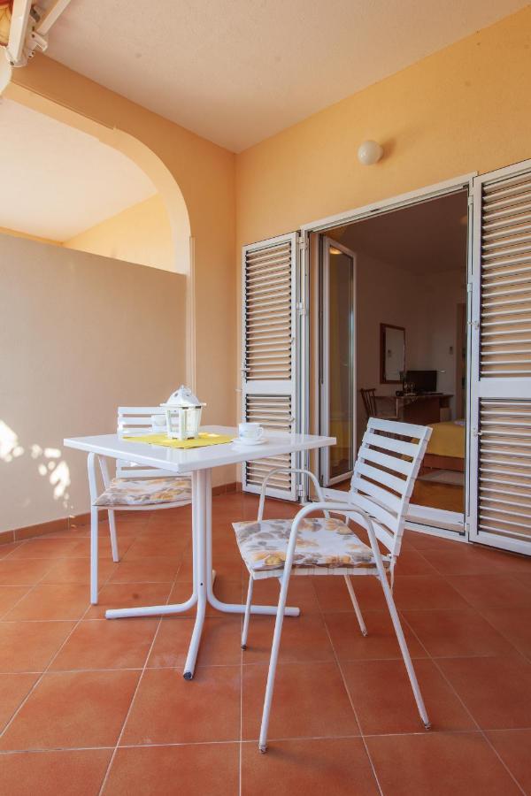 Vila Nives Podgora Exterior foto